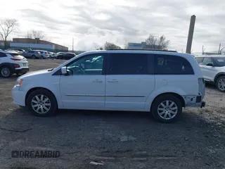 2016 Chrysler Town & Country Touring with VIN 2C4RC1BG8GR205497, listed as a IAAI auction lot 41774882 with 105,159 mi miles. Bid and sale history available at carsss.com. Image 15.