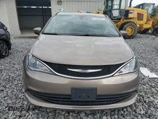 2017 Chrysler Pacifica Touring with VIN 2C4RC1DG7HR747382, listed as a Copart auction lot 61635915 with 188,495 mi miles and Salvage title. Bid and sale history available at DreamBid. Image 5.