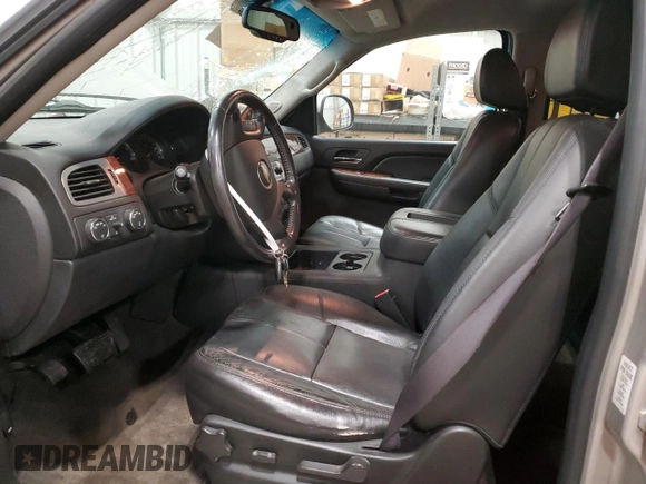 2008 Chevrolet Suburban LT w/3LT with VIN 1GNFK16328J231328, listed as a Copart auction lot 51791365 with 205,542 mi miles and Non Repairable. Bid and sale history available at carsss.com. Image 7.