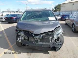 2020 Toyota Sienna SE with VIN 5TDXZ3DC7LS031564, listed as a IAAI auction lot 41710500 with 38,559 mi miles. Bid and sale history available at carsss.com. Image 11.