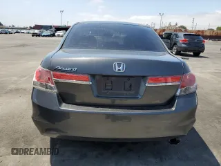 2012 Honda Accord EX z VIN 1HGCP2F76CA154916, wystawiony jako Copart lot #61509015 z przebiegiem 178 821 mil mil oraz Szkoda całkowita • Salvage title. Historia ofert i sprzedaży dostępna na DreamBid. Obrazek 6.