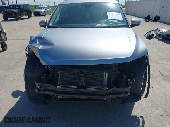 2024 Volkswagen Tiguan S z VIN 3VVRB7AX0RM029581, wystawiony jako IAAI lot #41938762 z przebiegiem 26 129 mil mil oraz . Historia ofert i sprzedaży dostępna na DreamBid. Obrazek 13.