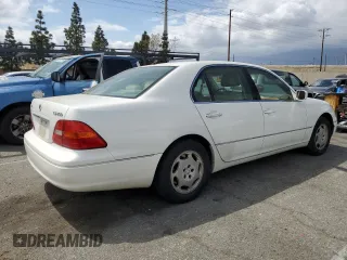 2001 Lexus LS 430 with VIN JTHBN30F210029340, listed as a Copart auction lot 54626625 with 265,641 mi miles and Clean Title. Bid and sale history available at carsss.com. Image 3.