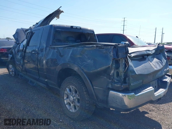 2020 Ram 2500 Laramie z VIN 3C6UR5NLXLG314141, wystawiony jako IAAI lot #42263978 z przebiegiem Nie podano mil oraz . Historia ofert i sprzedaży dostępna na DreamBid. Obrazek 3.