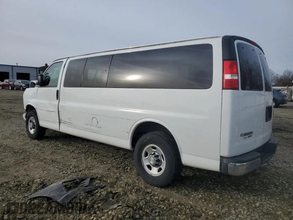 2016 Chevrolet Express Passenger LT z VIN 1GAZGPFG4G1162906, wystawiony jako Copart lot #45040295 z przebiegiem Nie podano mil oraz Szkoda całkowita • Salvage title. Historia ofert i sprzedaży dostępna na DreamBid. Obrazek 2.