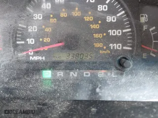 2002 Toyota 4Runner Limited with VIN JT3GN87R520229610, listed as a IAAI auction lot 41806628 with 338,035 mi miles. Bid and sale history available at carsss.com. Image 15.