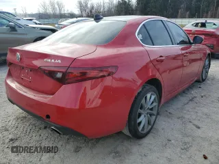 2020 Alfa Romeo Giulia z VIN ZARFANAN0L7626325, wystawiony jako Copart lot #86825494 z przebiegiem 51 174 mil mil oraz Szkoda całkowita • Salvage title. Historia ofert i sprzedaży dostępna na DreamBid. Obrazek 3.