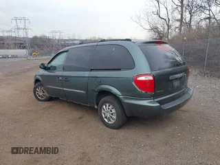 2003 Chrysler Town & Country with VIN 2C4GP24R43R255341, listed as a IAAI auction lot 41687331 with 129,592 mi miles. Bid and sale history available at carsss.com. Image 3.