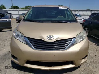 2011 Toyota Sienna LE AAS with VIN 5TDKK3DCXBS133891, listed as a Copart auction lot 55471475 with 132,676 mi miles and Clean Title. Bid and sale history available at carsss.com. Image 5.