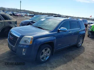 2012 GMC Terrain SLT-2 z VIN 2GKFLXE52C6120428, wystawiony jako IAAI lot #39259100 z przebiegiem 195 295 mil mil oraz . Historia ofert i sprzedaży dostępna na DreamBid. Obrazek 2.