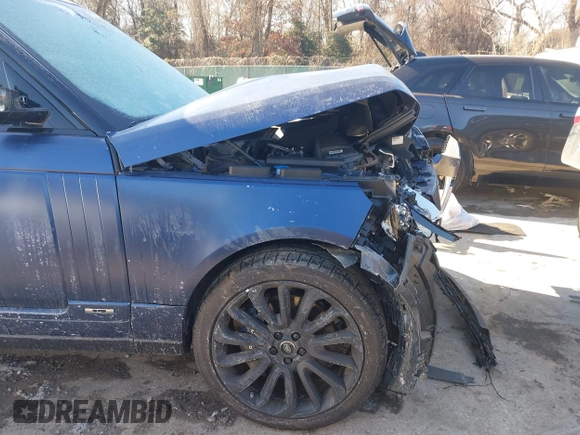 2020 Land Rover Range Rover Autobiography с VIN SALGV5SE5LA401539, выставлен на аукционе IAAI как лот 41394368 с пробегом 35 631 миль миль и . История ставок и продаж доступна на DreamBid. Изображение 17.