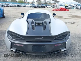2019 McLaren 570S z VIN SBM13DAA2KW006285, wystawiony jako IAAI lot #41774081 z przebiegiem 24 032 mil mil oraz . Historia ofert i sprzedaży dostępna na DreamBid. Obrazek 16.