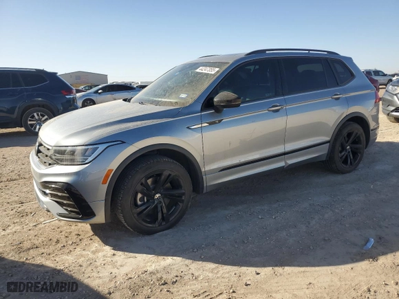 2023 Volkswagen Tiguan SE R-Line Black with VIN 3VVCB7AX0PM107991, listed as a Copart auction lot 44247355 with 19,622 mi miles and Clean Title. Bid and sale history available at carsss.com. Image 1.