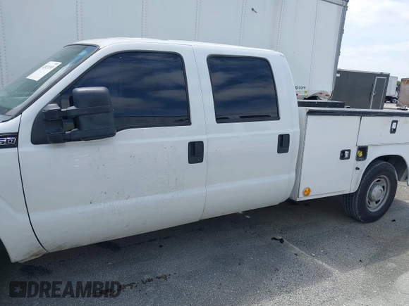 2011 Ford Super Duty F-250 SRW XL with VIN 1FT7W2A68BEB42288, listed as a IAAI auction lot 42021193 with 262,801 mi miles. Bid and sale history available at carsss.com. Image 14.