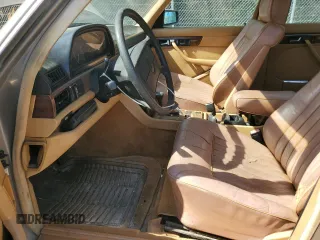 1987 Mercedes-Benz 420 with VIN WDBCA35D0HA311262, listed as a Copart auction lot 71760554 with 185,520 mi miles and Salvage Title. Bid and sale history available at carsss.com. Image 7.
