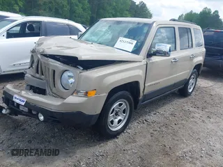 2017 Jeep Patriot Sport SE z VIN 1C4NJRBB7HD179745, wystawiony jako IAAI lot #42123308 z przebiegiem 100 255 mil mil oraz . Historia ofert i sprzedaży dostępna na DreamBid. Obrazek 2.
