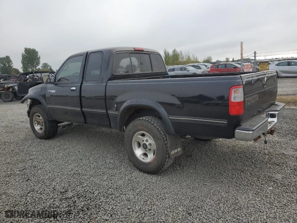 1998 Toyota T100 DX with VIN JT4UN22D8W0052905, listed as a Copart auction lot 72473714 with 252,471 mi miles and Salvage Title. Bid and sale history available at carsss.com. Image 2.