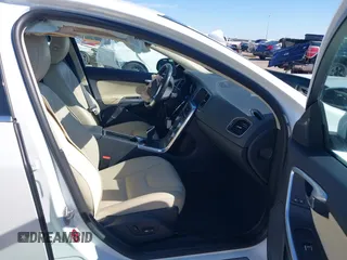 2017 Volvo S60 Inscription with VIN LYV402HK1HB128099, listed as a IAAI auction lot 41331325 with 77,789 mi miles. Bid and sale history available at carsss.com. Image 5.