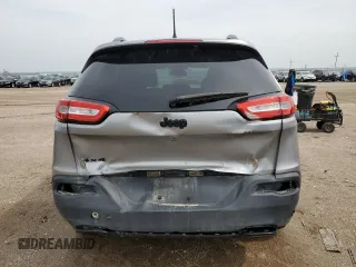 2015 Jeep Cherokee Latitude z VIN 1C4PJMCB9FW727658, wystawiony jako Copart lot #59436625 z przebiegiem 152 595 mil mil oraz Czysty tytuł • Clean title. Historia ofert i sprzedaży dostępna na DreamBid. Obrazek 6.