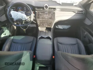 2023 Maserati Grecale GT z VIN ZN682AVA2P7418404, wystawiony jako Copart lot #44812895 z przebiegiem 33 382 mil mil oraz Szkoda całkowita • Salvage title. Historia ofert i sprzedaży dostępna na DreamBid. Obrazek 8.