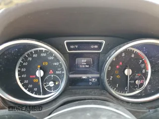 2013 Mercedes-Benz M 350 z VIN 4JGDA5JB7DA165826, wystawiony jako Copart lot #55063345 z przebiegiem 115 194 mil mil oraz Nie do naprawy • Non repairable. Historia ofert i sprzedaży dostępna na DreamBid. Obrazek 9.