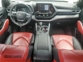 2022 Toyota Highlander XSE with VIN 5TDJZRBH5NS165192, listed as a Copart auction lot 58150465 with 47,138 mi miles and Salvage title. Bid and sale history available at DreamBid. Image 8.