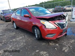 2017 Nissan Versa S Plus z VIN 3N1CN7AP8HL868042, wystawiony jako IAAI lot #42521897 z przebiegiem 224 000 mil mil oraz . Historia ofert i sprzedaży dostępna na DreamBid. Obrazek 1.