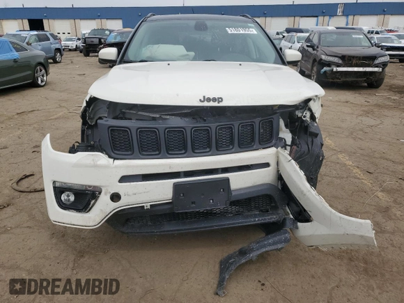 2019 Jeep Compass Altitude with VIN 3C4NJCBB4KT618673, listed as a Copart auction lot 51801955 with 104,784 mi miles and Salvage title. Bid and sale history available at DreamBid. Image 5.