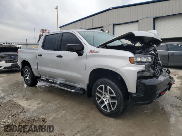 2020 Chevrolet Silverado 1500 LT Trail Boss with VIN 1GCPYFED4LZ141918, listed as a Copart auction lot 46819885 with 86,694 mi miles and Salvage Title. Bid and sale history available at carsss.com. Image 4.