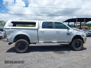 2018 Ram 2500 Laramie with VIN 3C6UR5FL3JG301310, listed as a IAAI auction lot 42239570 with 189,853 mi miles and . Bid and sale history available at DreamBid. Image 13.