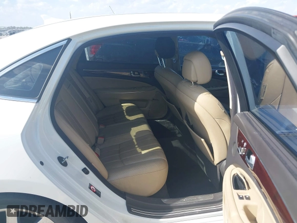 2011 Hyundai Equus Signature z VIN KMHGH4JF2BU041027, wystawiony jako IAAI lot #41891913 z przebiegiem 139 278 mil mil oraz . Historia ofert i sprzedaży dostępna na DreamBid. Obrazek 8.