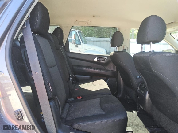 2019 Nissan Pathfinder SV with VIN 5N1DR2MM4KC641519, listed as a Copart auction lot 51615635 with 144,606 mi miles and Clean Title. Bid and sale history available at carsss.com. Image 10.