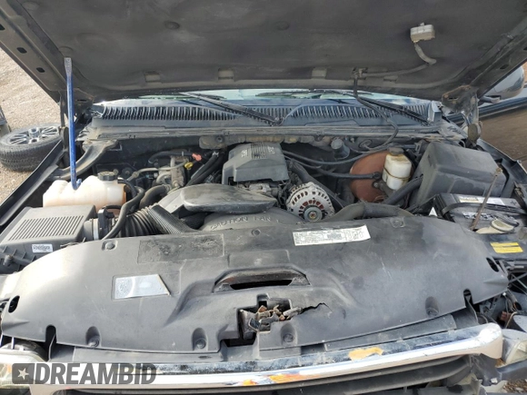 2000 GMC Yukon SLT with VIN 1GKEK13T3YJ202112, listed as a Copart auction lot 71713084 with 303,866 mi miles and Salvage Title. Bid and sale history available at carsss.com. Image 14.