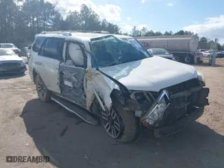 2016 Toyota 4Runner SR5 with VIN JTEZU5JR4G5116946, listed as a IAAI auction lot 41522774 with 1 mi miles. Bid and sale history available at carsss.com. Image 1.