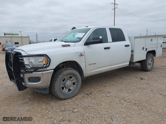 2022 Ram 2500 Tradesman with VIN 3C6UR5HL1NG213746, listed as a IAAI auction lot 41917608 with 133,775 mi miles. Bid and sale history available at carsss.com. Image 17.