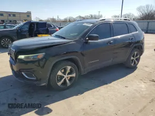 2019 Jeep Cherokee Limited with VIN 1C4PJLDB1KD487889, listed as a Copart auction lot 47084485 with 104,329 mi miles and Salvage Title. Bid and sale history available at DreamBid. Image 1.