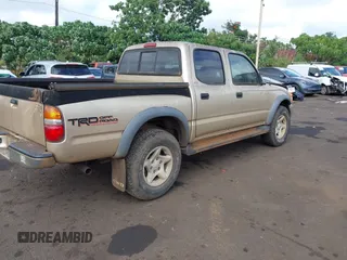 2001 Toyota Tacoma with VIN 5TEHN72N41Z859518, listed as a IAAI auction lot 41635686 with 165,602 mi miles and . Bid and sale history available at carsss.com. Image 4.