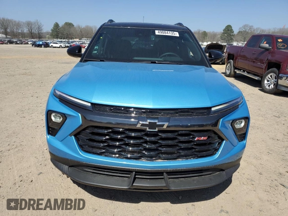 2025 Chevrolet TrailBlazer RS with VIN KL79MTSL7SB047633, listed as a Copart auction lot 49084135 with 446 mi miles and Salvage Title. Bid and sale history available at carsss.com. Image 5.