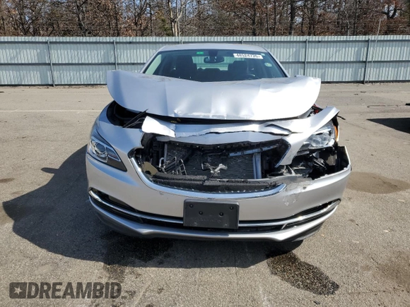 2017 Buick LaCrosse Essence with VIN 1G4ZP5SS6HU130900, listed as a Copart auction lot 48524735 with 39,506 mi miles and Salvage Title. Bid and sale history available at carsss.com. Image 5.