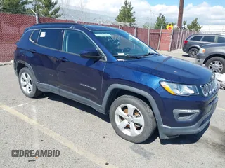 2019 Jeep Compass Altitude z VIN 3C4NJCBB4KT844258, wystawiony jako IAAI lot #41693397 z przebiegiem 60 822 mil mil oraz . Historia ofert i sprzedaży dostępna na DreamBid. Obrazek 1.