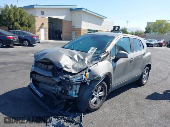 2020 Chevrolet Trax LS with VIN KL7CJKSB3LB353522, listed as a IAAI auction lot 42100884 with Not provided miles and . Bid and sale history available at DreamBid. Image 2.