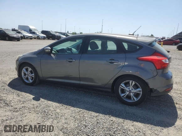 2014 Ford Focus SE z VIN 1FADP3K2XEL457861, wystawiony jako Copart lot #59381205 z przebiegiem 110 430 mil mil oraz Szkoda całkowita • Salvage title. Historia ofert i sprzedaży dostępna na DreamBid. Obrazek 2.