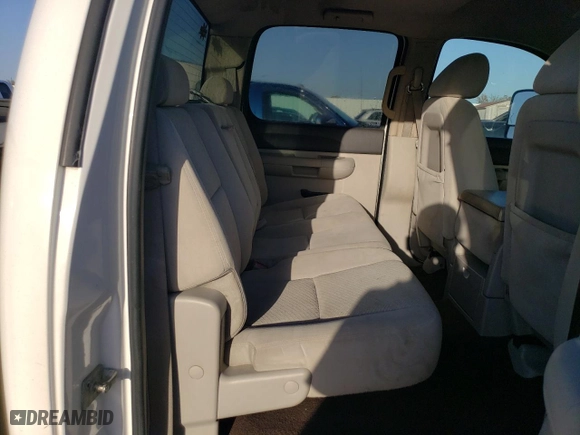 2008 Chevrolet Silverado 2500HD Work Truck with VIN 1GCHK23K18F216292, listed as a Copart auction lot 75027764 with NaN miles and Non Repairable. Bid and sale history available at carsss.com. Image 10.