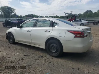 2014 Nissan Altima 2.5 with VIN 1N4AL3AP2EC425563, listed as a Copart auction lot 52542865 with 259,156 mi miles and Salvage Title. Bid and sale history available at carsss.com. Image 2.