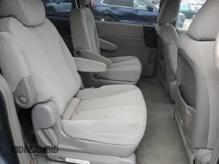 2007 Kia Sedona with VIN KNDMB133476135917, listed as a Copart auction lot 87117314 with 170,681 mi miles and Clean Title. Bid and sale history available at carsss.com. Image 11.