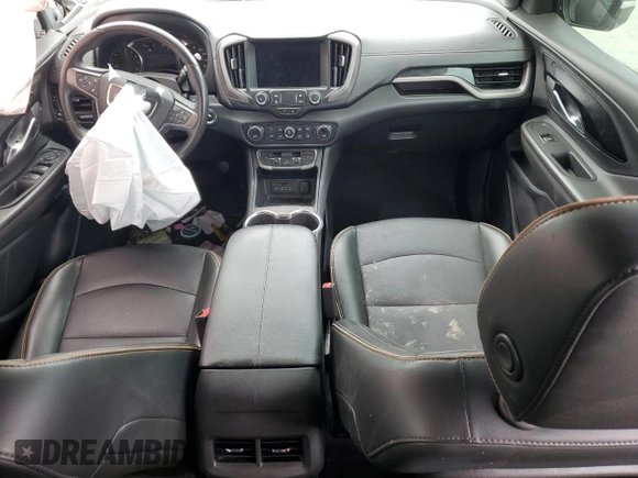 2022 GMC Terrain AT4 z VIN 3GKALYEV4NL251066, wystawiony jako Copart lot #53334335 z przebiegiem Nie podano mil oraz Szkoda całkowita • Salvage title. Historia ofert i sprzedaży dostępna na DreamBid. Obrazek 8.