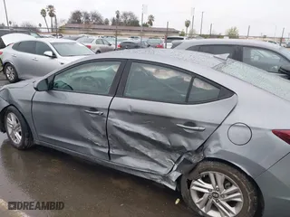 2019 Hyundai Elantra Preferred with VIN KMHD84LF5KU749255, listed as a IAAI auction lot 41712929 with 58,579 mi miles. Bid and sale history available at carsss.com. Image 6.