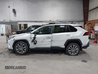 2022 Toyota RAV4 XLE Premium с VIN 2T3A1RFVXNW316906, выставлен на аукционе IAAI как лот 42445942 с пробегом 16 621 миль миль и . История ставок и продаж доступна на DreamBid. Изображение 14.