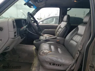1999 Chevrolet Suburban with VIN 1GNFK16RXXJ458740, listed as a Copart auction lot 65869174 with 200,965 mi miles and Clean Title. Bid and sale history available at carsss.com. Image 7.