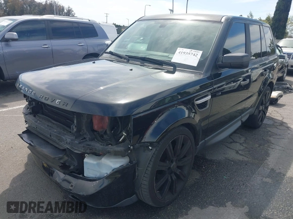 2008 Land Rover Range Rover Sport HSE with VIN SALSF25408A146556, listed as a IAAI auction lot 41935742 with 157,717 mi miles. Bid and sale history available at carsss.com. Image 2.